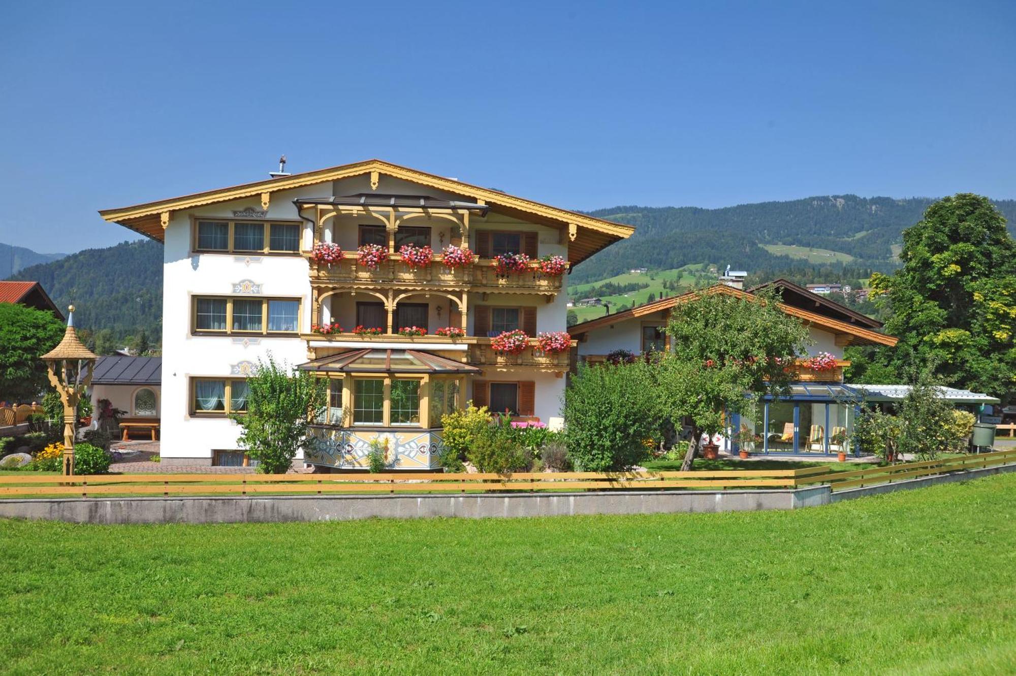 Hotel Haus Unterberg Kössen Esterno foto